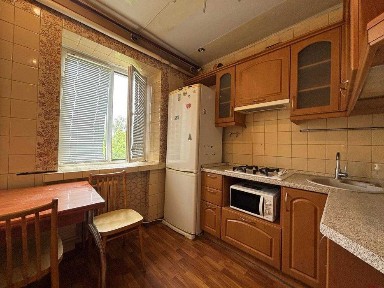 Двокімнатна кв. Нові Будинки, Палац Спорта, Армійська