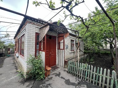Будинок в р-ні вул Одеська біля центрального ринку