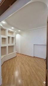 Продам 2-к квартиру 65 м² на пр. Шевченко / Довженко. Красный кирпич! Рядом море Описание: В продаже просторная квартира в самом востребованном и прес