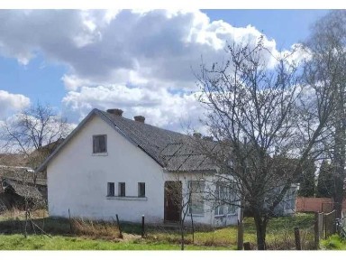 Продаж будівлі 121 м², ділянка біля траси Н-10 (с. Станків)
