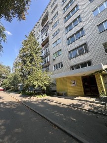 Київ, Печерський, вулиця Михайла Грушевського 34а