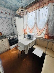 2-х комнатная квартира возле метро продается