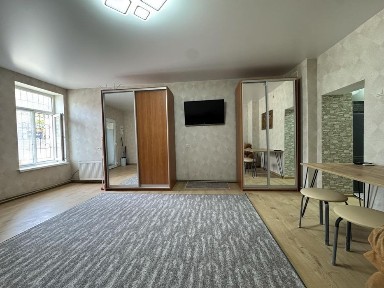 Терміново продам 1 кім квартиру на Ковалівці