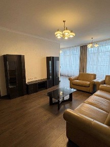 Здається в оренду квартира в Печерському районі Кловський узвіз, 7