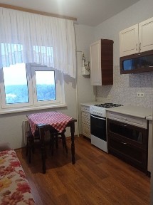 Київська область, Вишневе