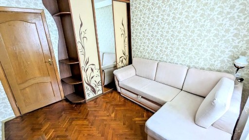 Оренда 2 кімнатної 52кв. м., бул. Дружби Народів 8а