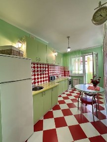 Київ, Оболонський, вулиця Юрія Кондратюка 7
