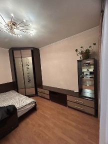 Здам 1-кімн. квартиру, метро Позняки, вул. Здолбунівська