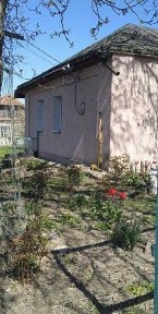 Мачухи, у продажу будинок