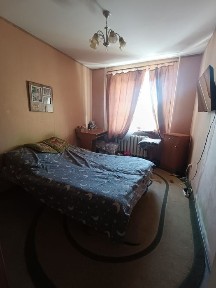 Простора 3-кімнатна квартира пр-т Лушпи