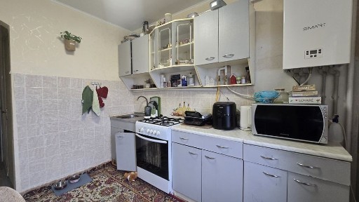 Продаж 2к, район Кущівка, АГВ, 5/9