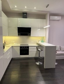 Аренда 3к. кВ. Центр пер Банный 1, Дом на набережной, Новострой