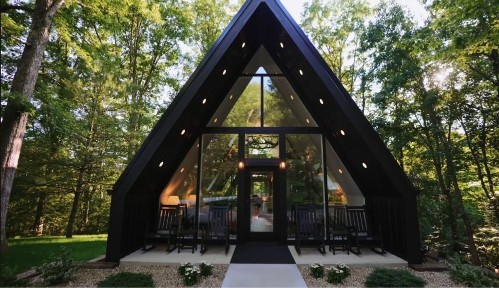 Продам домик А-Frame 50 m2 на опушке оеса.