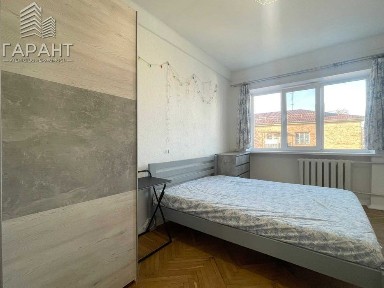 Продам 2-х кімнатну квартиру в Центрі міста.