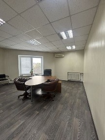 Центр міста, вул. Святотроіцька
