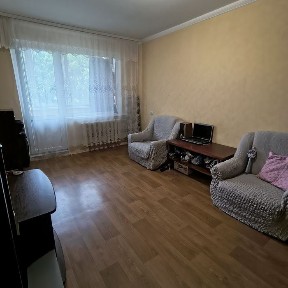 Трикімнатна на Польовій