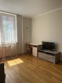 Продаж 1-к квартири пр-т Курбаса 5 В