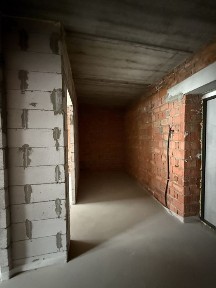 Простора квартира з балконом у жк Синергія Сіті! Газ!