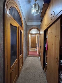 Продається 2 кімнатна квартира в самому центрі Печерська Сталінка Метро Звіренецька Печерськ Либідська