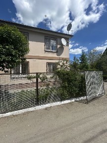 Продаж будинку-дачі