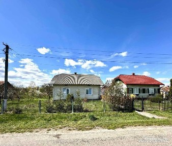 ПРОДАЖ/житловий будинок/с. Конюхів