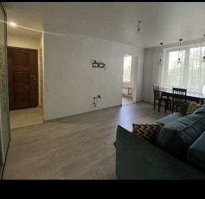 Продам квартиру 3 комнаты