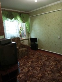 Продам 3-х кімнатну квартиру в Богодухові
