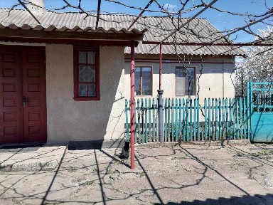 Продам дом в селе Кошары Раздельнянского района.