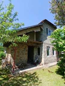 Продам ділянку з будинком, де можна прописатись. С/т Чайка 2