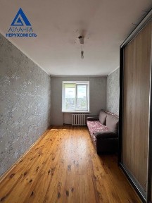 Продам 1-кімнатну квартиру на проспекті Відродження!