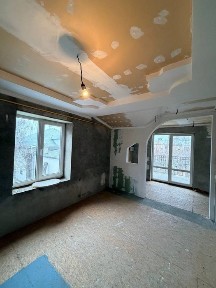 Продаж частини будинку в центрі міста вул. Ольжича