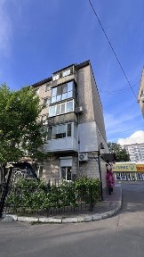 Продаж квартири під ремонт (Центр)