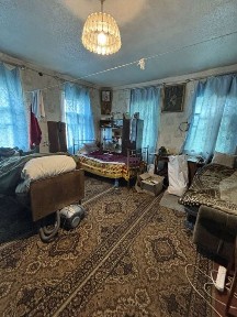 Кам'яна Яруга, Центральна 1
