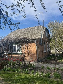 Будинок з ремонтом