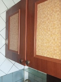 Продам однокімнатну квартиру перший мікрорайон перший поверх без ремонту., під офіс