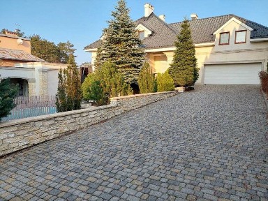 Львівська область, Брюховичі