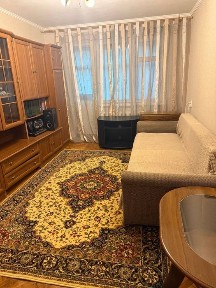 Сдам 2 кв Коммунальный рынок. Новые Дома 9000 гр
