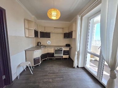 Оренда 2к квартири без меблів в ЖК Акварелі 1. Можна під салон