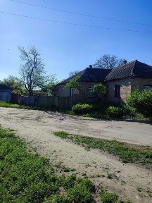 Будинок (земельна ділянка)