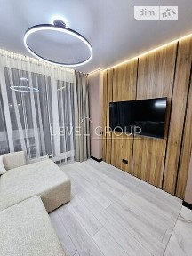 Продаж 1к квартири 51 кв. м на вул. Салютна • ID 34263629