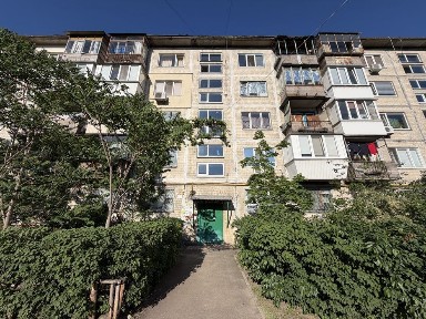 Київ, Дніпровський, проспект Алішера Навої 78