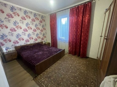 Добротний будинок з усіма умовами !