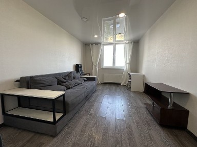 Київ, Дарницький, Соломії Крушельницької 15а