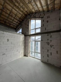 Тарасівка! Простора дворівнева квартира 43,8м² у передмісті Києва