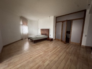 Продаж без комісіі. Поділ, метро Тараса Шевченко, вул. Турівська 31