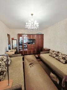 Київська обл., Броварський район, м. Бровари, Чорних Запорожців, 68