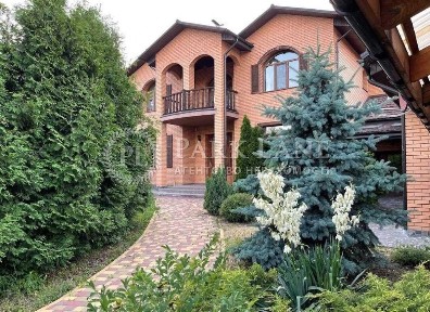Киевская обл., Киево-Святошинский район, с. Хотов, Александра Матросова ул.