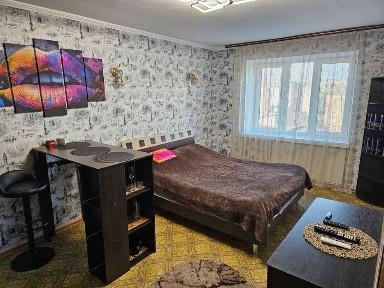 Продам 1-кімнатну квартиру. Пл. Шевченка, 2.