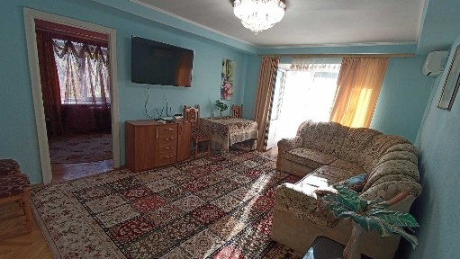 4-кімнатна квартира подобово 90 м², Лесі Українки бул., 9
