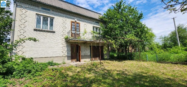 Продаж будинку з великою земельною ділянкою у Стрийському районі, с. Станківці